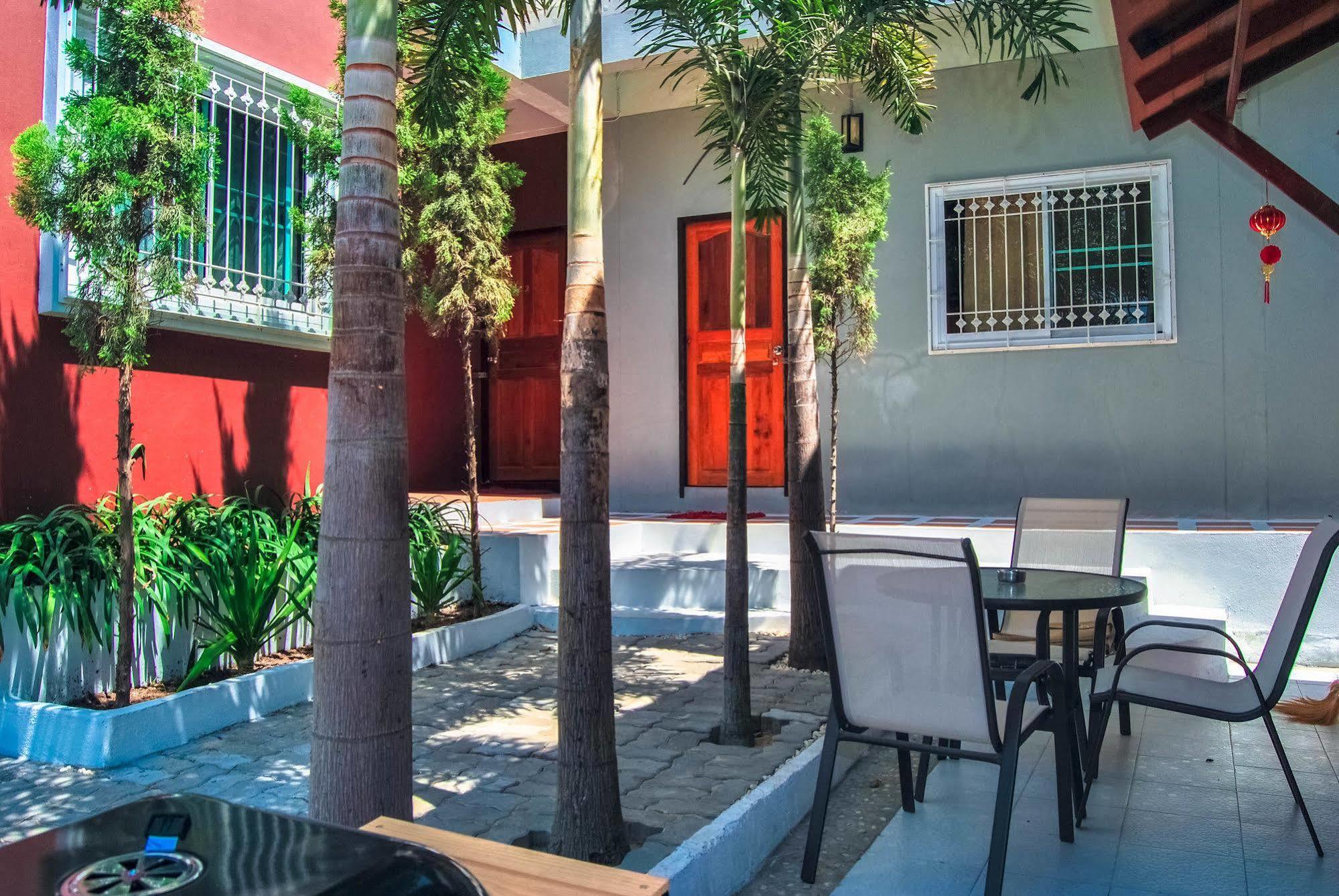 Sarin Guesthouse Koh Tao Exterior photo