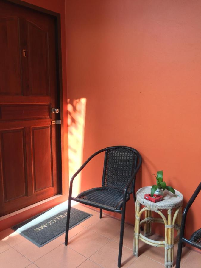 Sarin Guesthouse Koh Tao Exterior photo